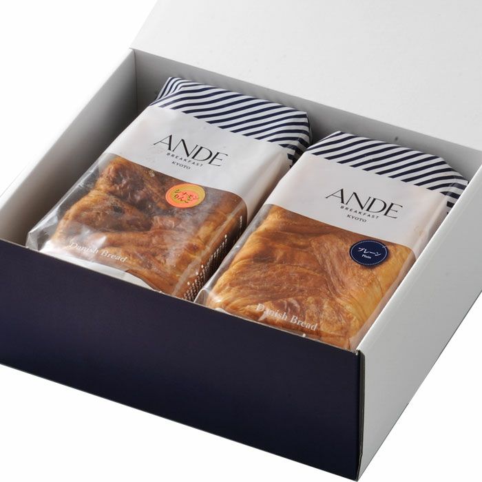 ANDEの人気デニッシュ(プレーンとシナモンりんごの2本セット)