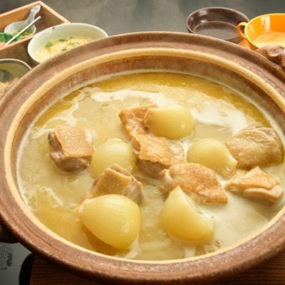 つきじ治作 名物水たき（3～4人前）