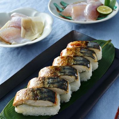 逸品膳(小鯛ささ漬・小鯛昆布〆・焼さば鮨)