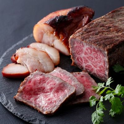 国産牛ローストビーフと和豚もちぶた焼豚の詰合せ