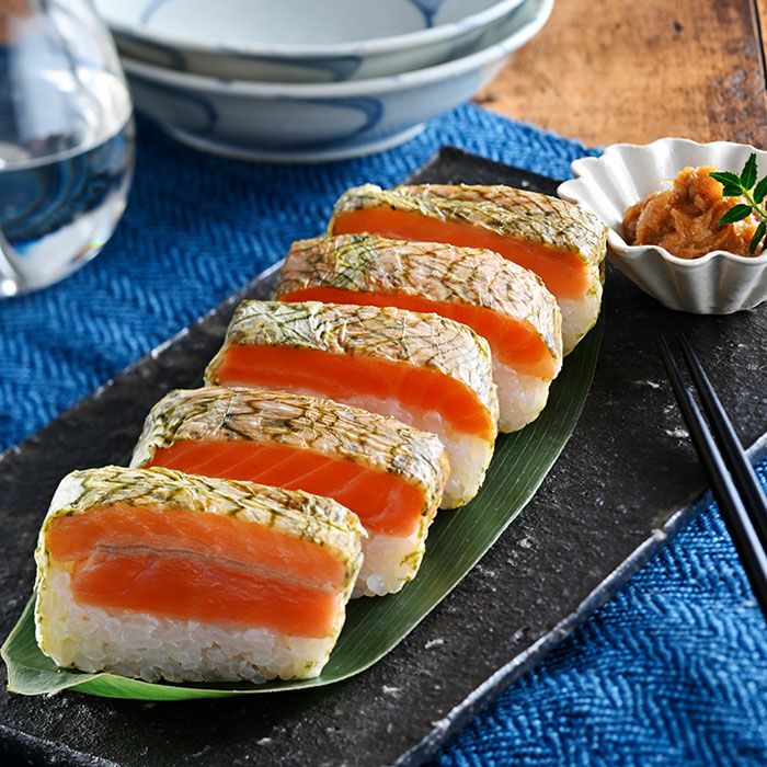 鮭寿司（鯛味噌付）